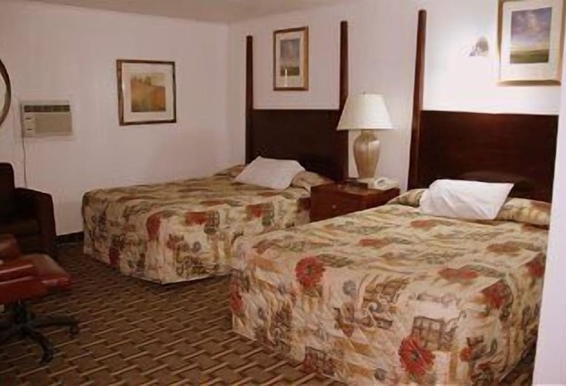 Номер Стандарт 2 Двуспальные Кровати, Executive Inn & Suites