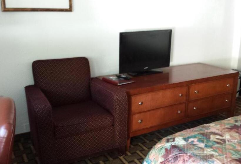 Номер Стандарт 2 Двуспальные Кровати, Executive Inn & Suites