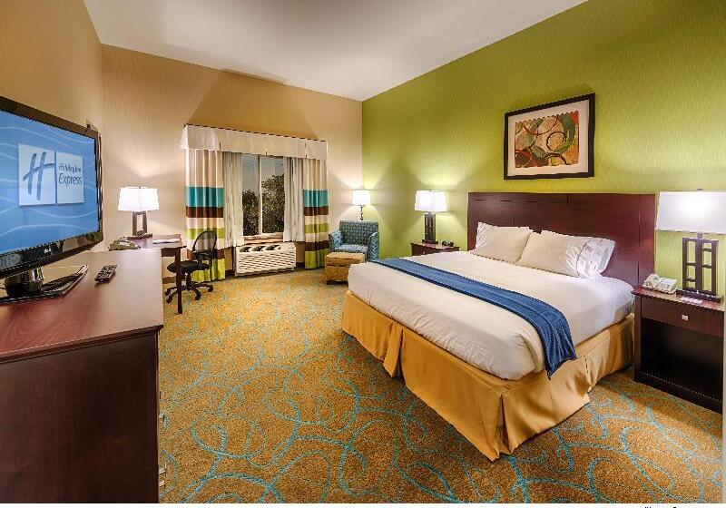 이그제큐티브 룸 킹사이즈 침대, Holiday Inn Express Hotel & Suites Red Bluff South Redding By Ihg