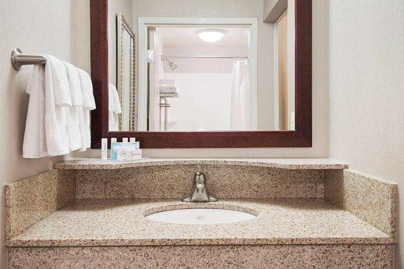 Люкс Кровать Кинг, Springhill Suites By Marriott Wheeling Triadelphia Area