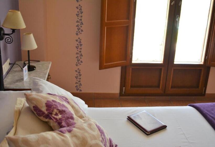 Номер Стандарт Вид на Сад, Posada San Marcos, Alájar