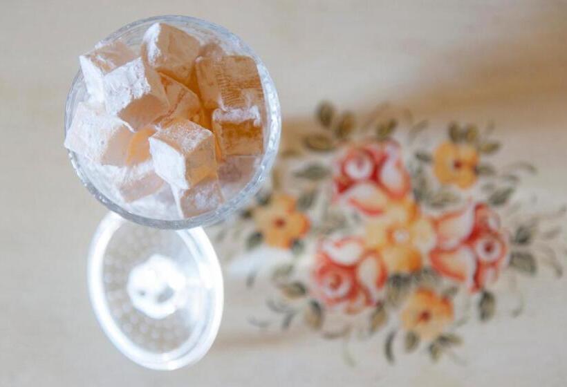 سوئیت با تخت بزرگ, Senses Boutique