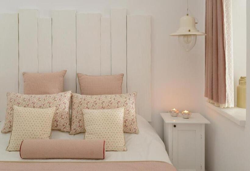 سوئیت با تخت بزرگ, Senses Boutique