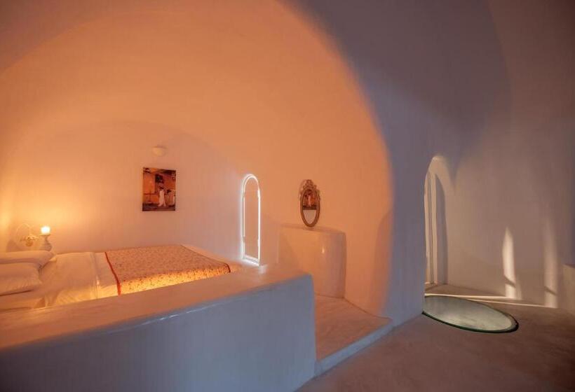 سوئیت مستر, Senses Boutique