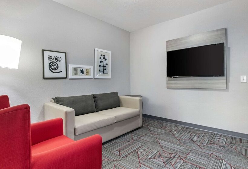 Люкс Адаптированный для Инвалидов, Clarion Pointe Columbusbradley Park
