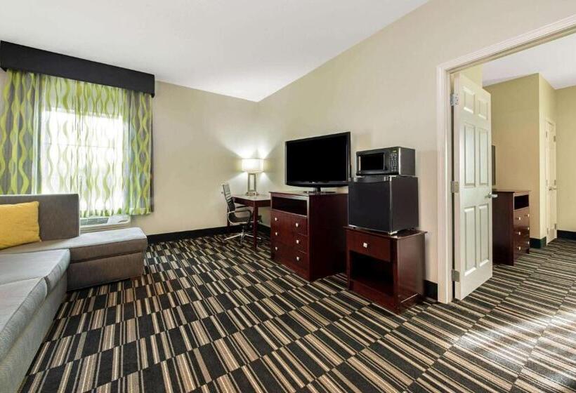 Люкс Deluxe Кровать Кинг, La Quinta By Wyndham Bridge City Orange