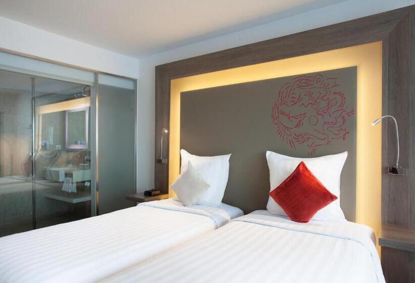 Номер Премиум, Novotel Jakarta Gajah Mada