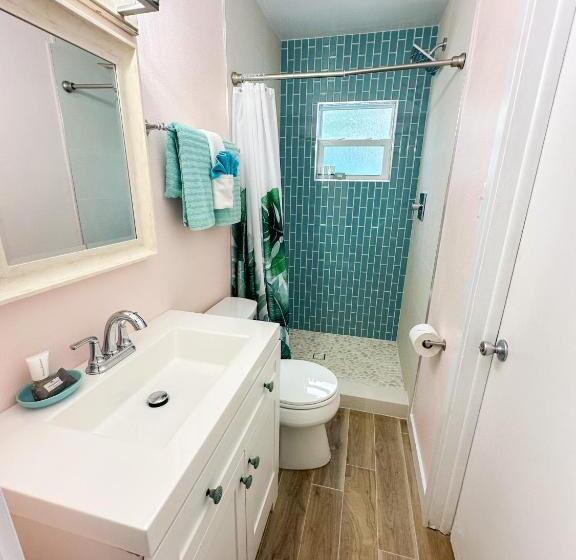 Номер Стандарт Вид на Сад, The Pearl Beach Inn