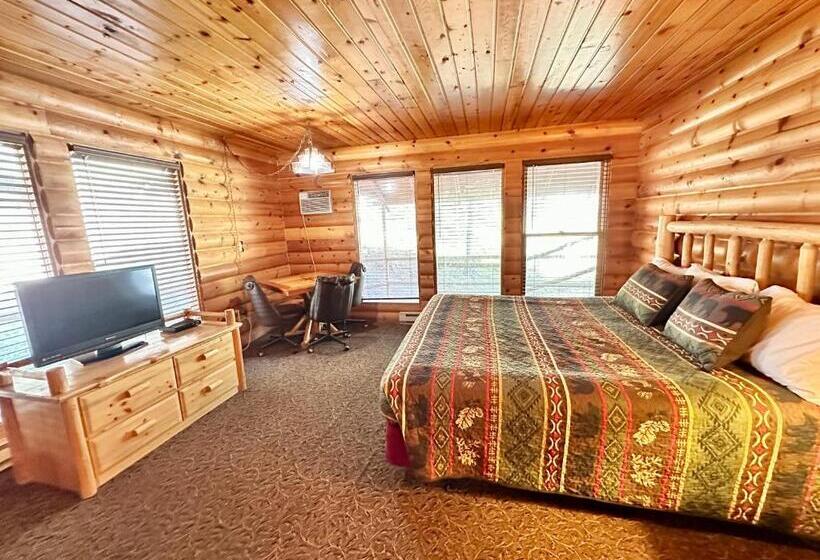 Номер Deluxe Кровать Кинг, The Lodge At Lolo Hot Springs