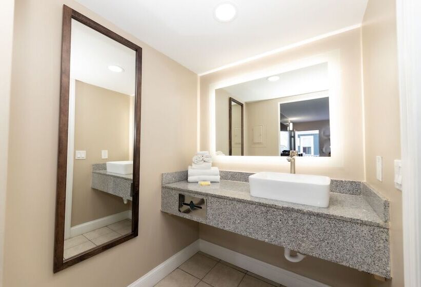 חדר סטנדרט עם מיטת קינג, Seaside Sands Inn