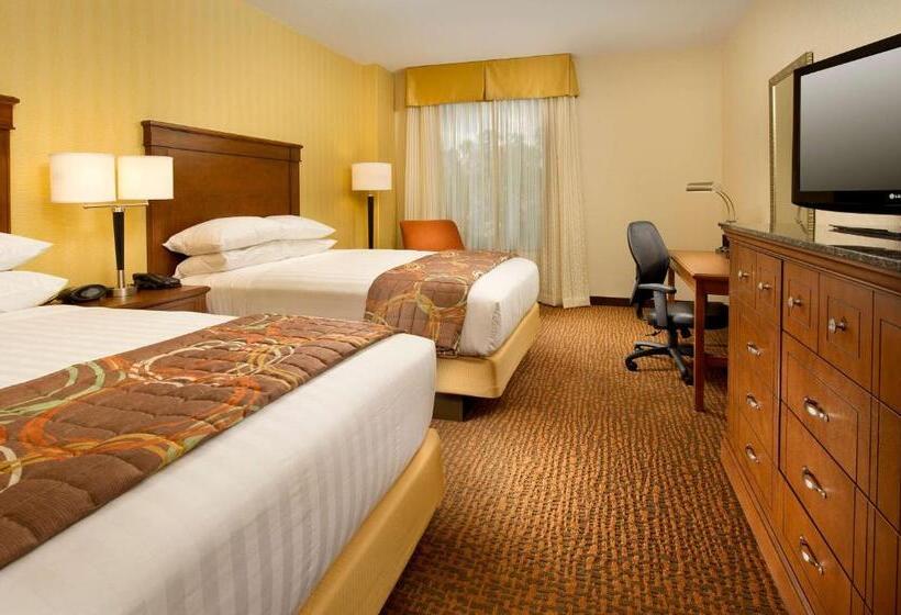 Номер Superior, Drury Plaza Hotel Valdosta