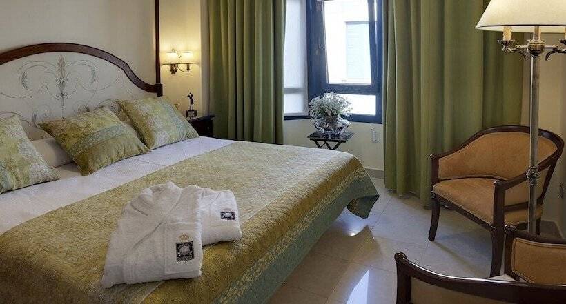 سوییت جونیور, Golf Campoamor