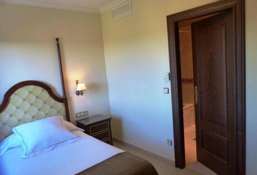 اتاق خانوادگی, Golf Campoamor