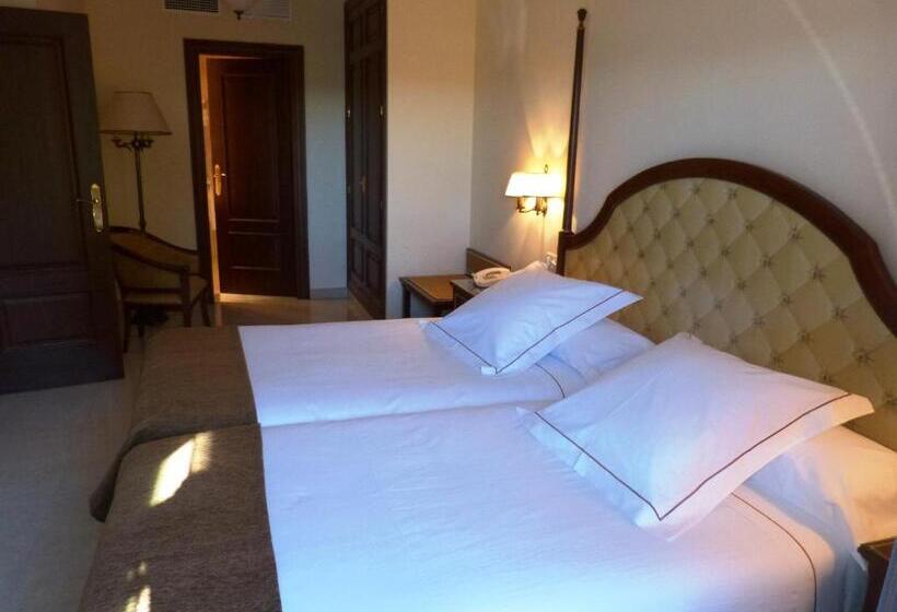 اتاق خانوادگی, Golf Campoamor