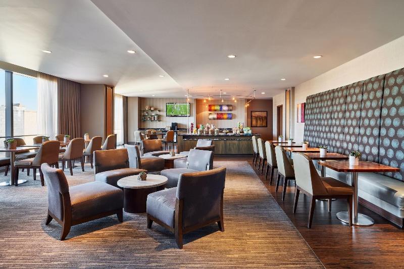 Номер Executive, The Westin Phoenix Downtown