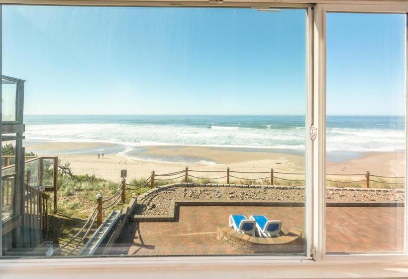 디럭스 룸, Sailor Jack Oceanfront Motel