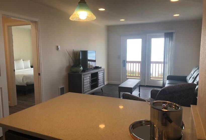디럭스 스위트 킹 침대, Sailor Jack Oceanfront Motel