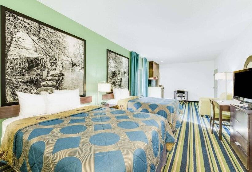 סוויטת 2 חדרי שינה, Super 8 By Wyndham Cotulla Tx