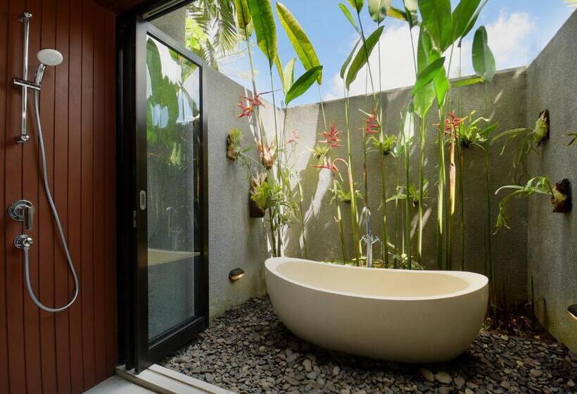 سوییت جونیور, Japa Suites & Villas