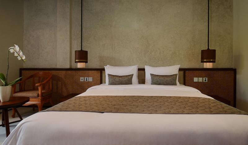 سوییت جونیور, Japa Suites & Villas
