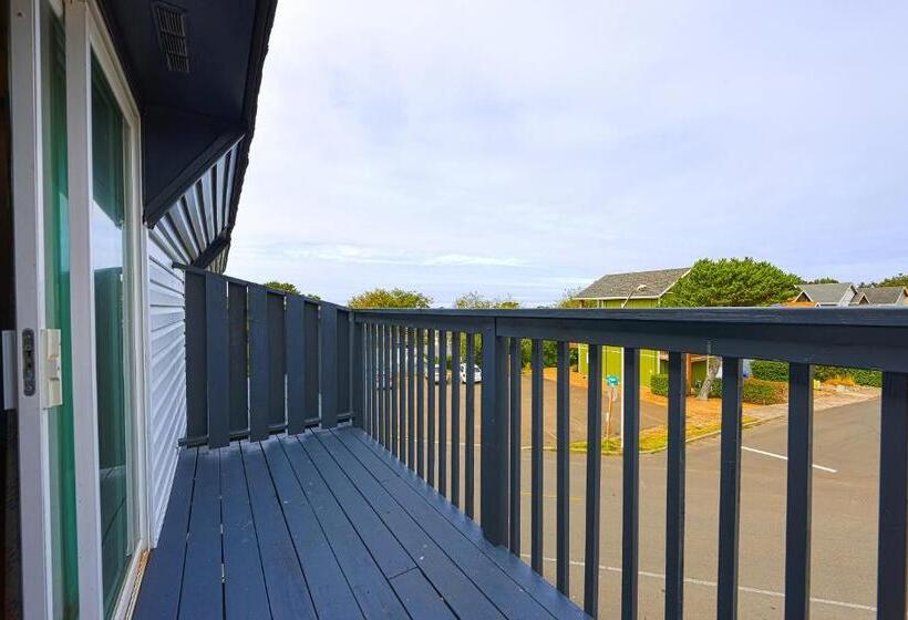 스탠다드 발코니 룸, Coastal Inn By Oyo Lincoln City Oregon Coast Hwy