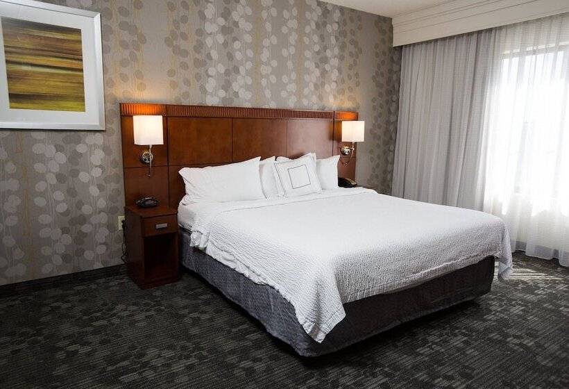 Номер Executive, Courtyard By Marriott Winchester Medical Center