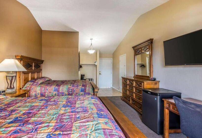 Номер Стандарт Вид на Озеро, Econo Lodge Lake Elsinore Casino