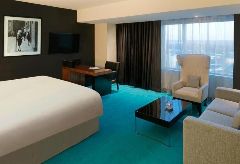 キングサイドベッドのスタンダードワンルーム, Radisson Blu Mall Of America