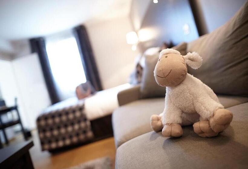 Семейный Номер, Seven Urban Suites Nantes Centre