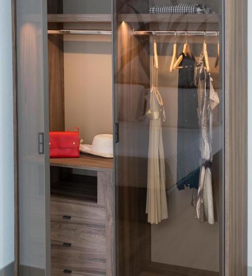 اتاق استاندارد, Elys Suites