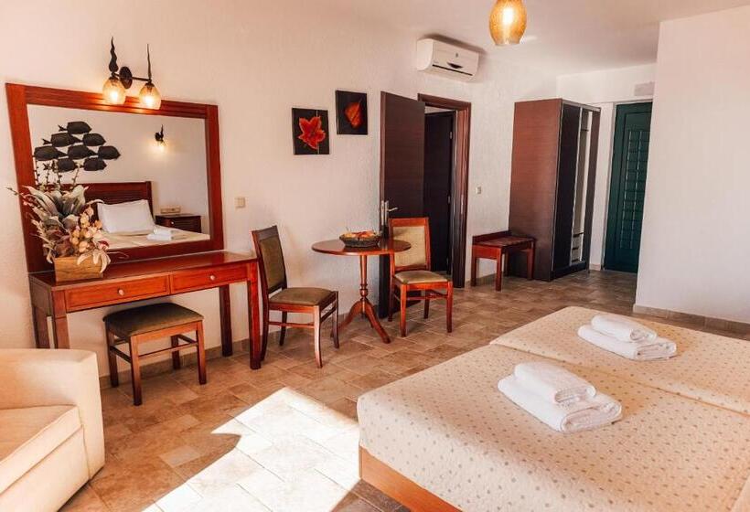 Люкс Executive Вид на Море, Natura Club Hotel & Spa   Adults Only