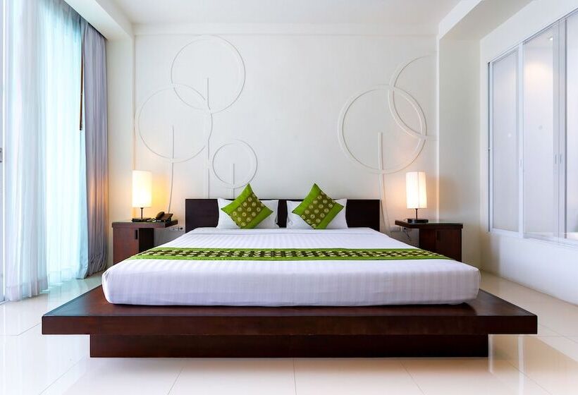 Medencére Néző Deluxe Szoba, The Palmery Resort