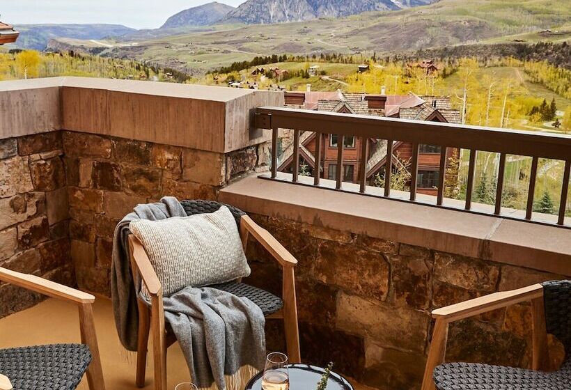 ダブルベッドスタンダードルーム, Madeline Hotel & Residences, Auberge Resorts Collection