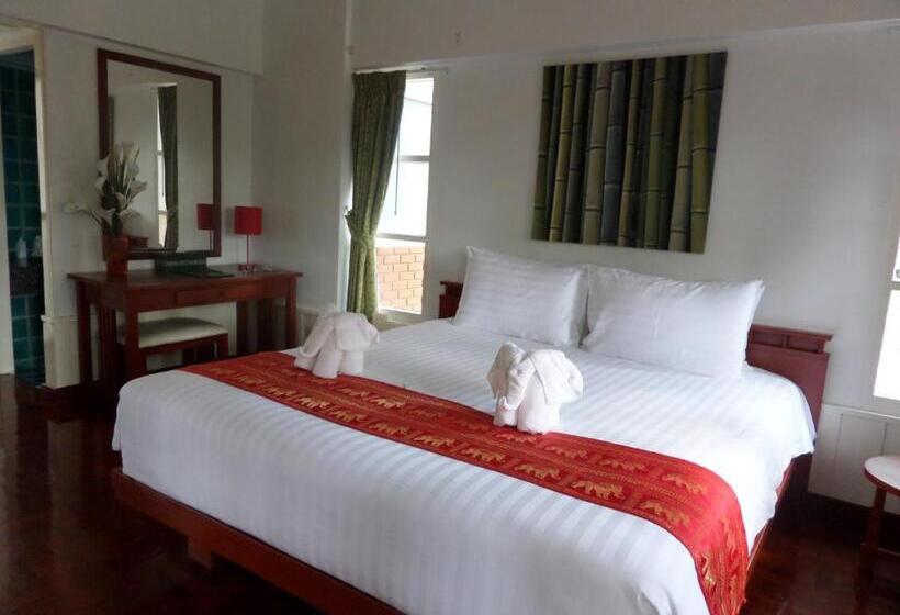Студия Стандарт, Sappraiwan Elephant Resort & Sanctuary
