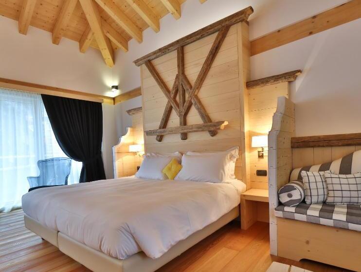 Suite with Terrace, Alla Posta