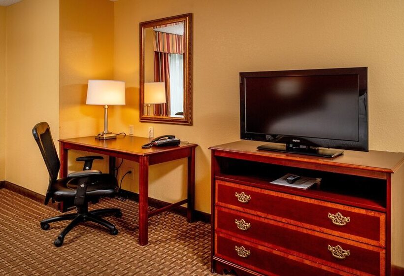 适合残疾人士使用的套间, Holiday Inn Express And Suites Hazard, An Ihg