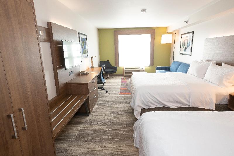 标准间带漩涡浴缸, Holiday Inn Express And Suites Hazard, An Ihg