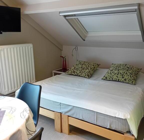 Семейный Номер, B&b Roseland