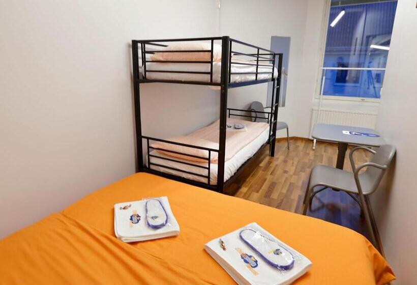 Семейный Номер Совместный Санузел, Cheapsleep Hostel Helsinki