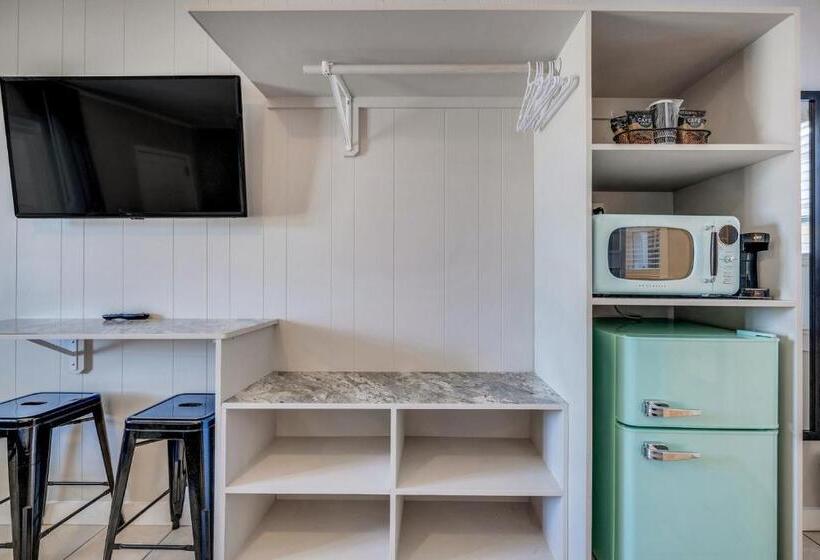 Номер Стандарт, Dolphin Oceanfront Motel   Nags Head