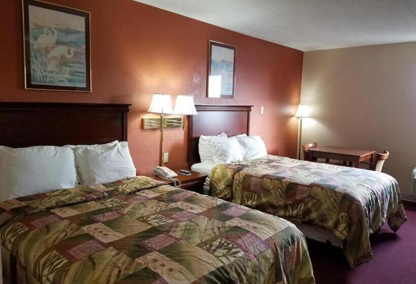 Quarto Estandar, Briarwood Inn