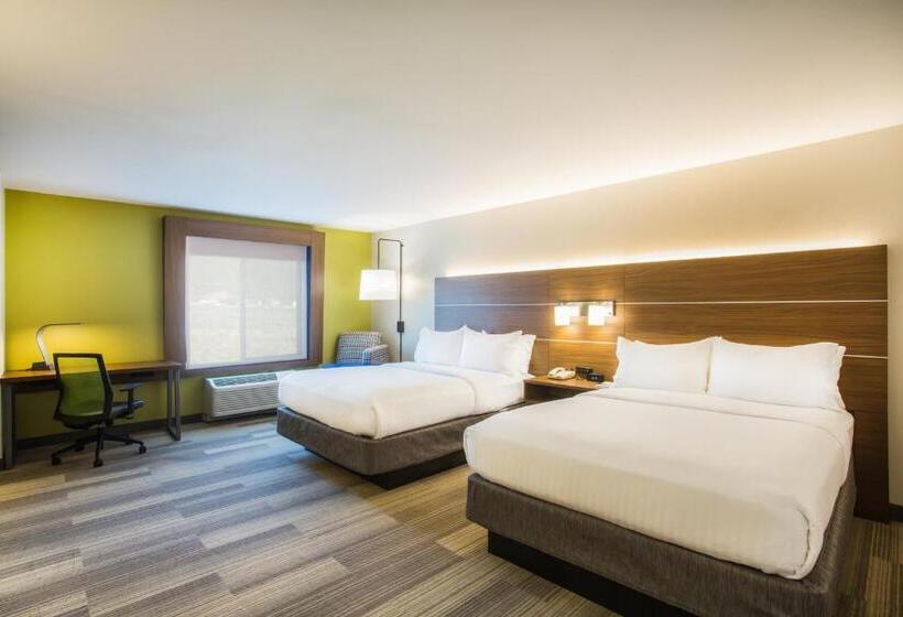 Номер Стандарт Адаптированный для Инвалидов, Holiday Inn Express Hotel & Suites Cedar City, An Ihg