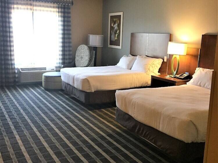 스위트, Holiday Inn Express & Suites Perry National Fairground Area, An Ihg