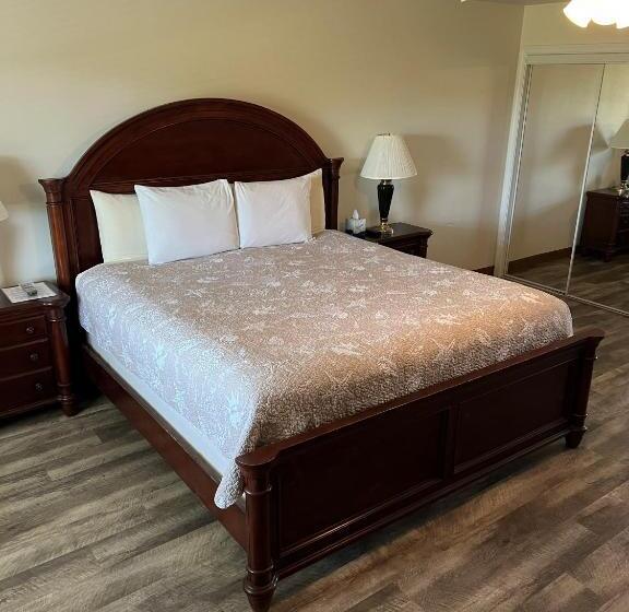 Люкс Deluxe Кровать Кинг, Shore Stay Suites