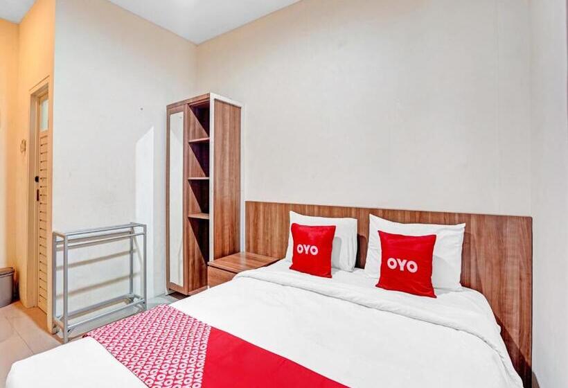 سوییت سوپریور, Oyo 90794 Kostel Bunda Waru Syariah