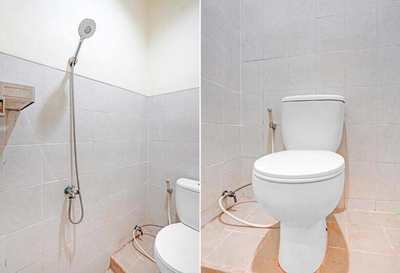 سوییت سوپریور, Oyo 90794 Kostel Bunda Waru Syariah