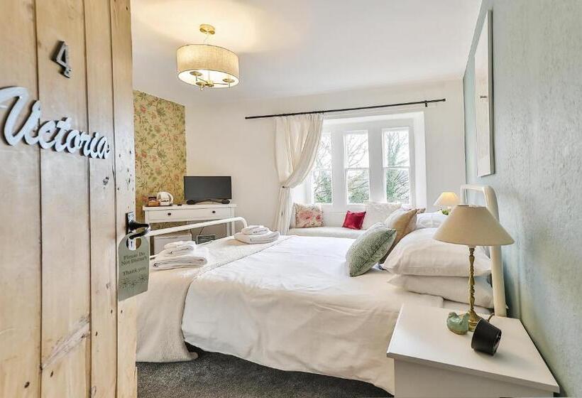 Номер Стандарт, Swallows Nest Bed And Breakfast