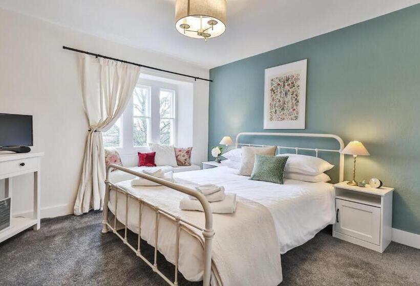 Номер Стандарт, Swallows Nest Bed And Breakfast