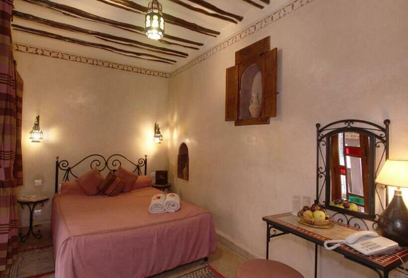 سوییت جونیور, Dar Catalina