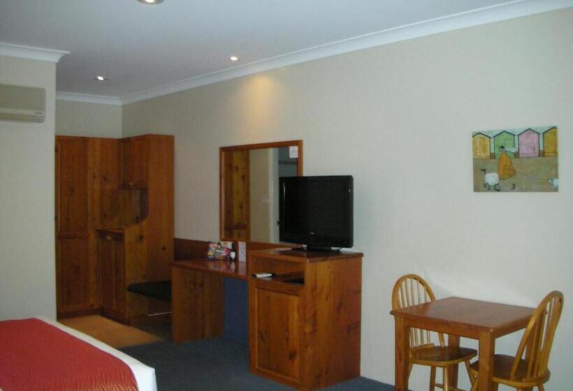 Номер Executive, Breakout Motor Inn